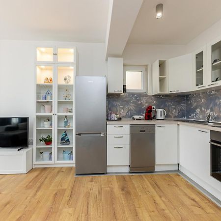ספליט House Niko M With 6 Apartments מראה חיצוני תמונה