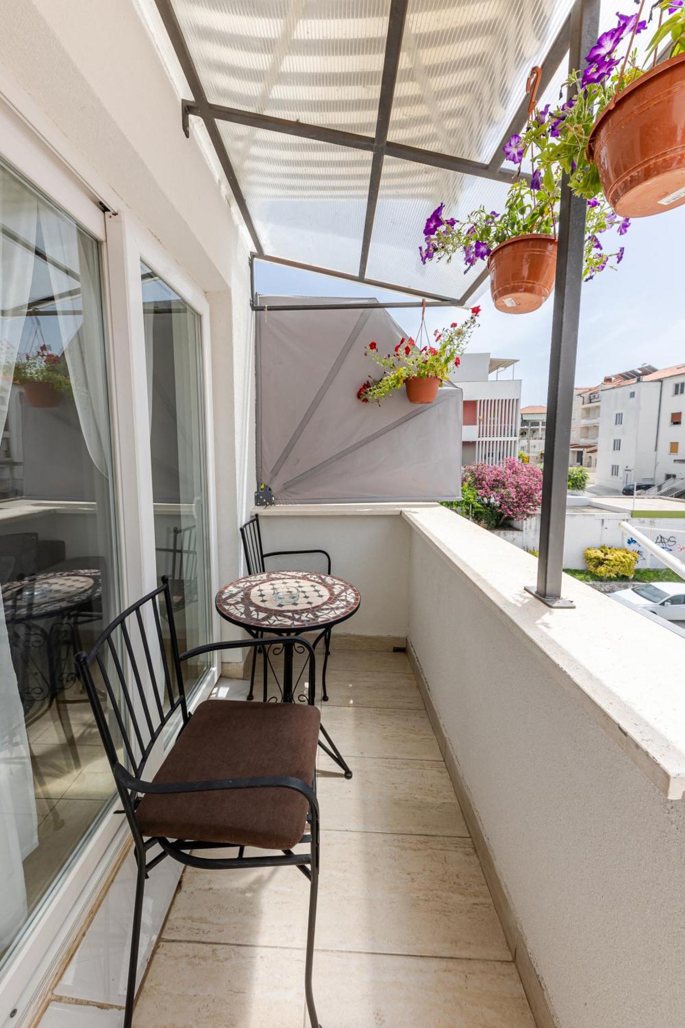 ספליט House Niko M With 6 Apartments מראה חיצוני תמונה