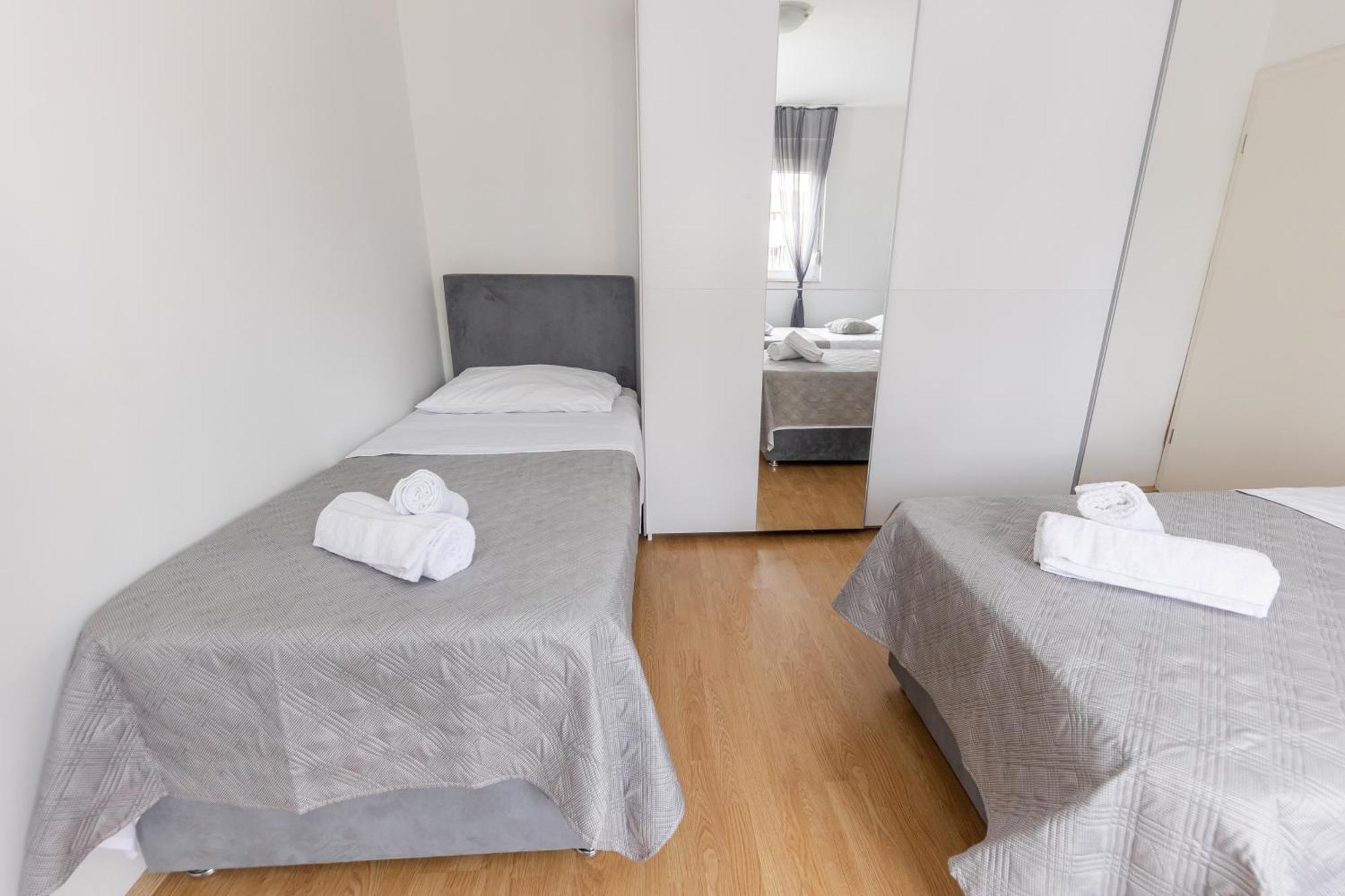 ספליט House Niko M With 6 Apartments מראה חיצוני תמונה