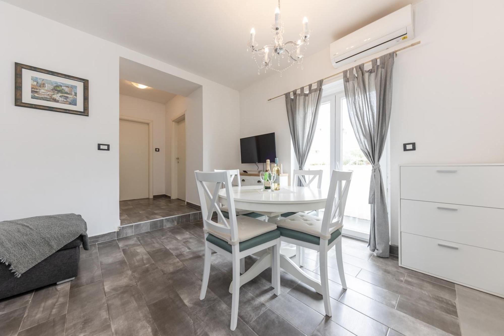 ספליט House Niko M With 6 Apartments מראה חיצוני תמונה