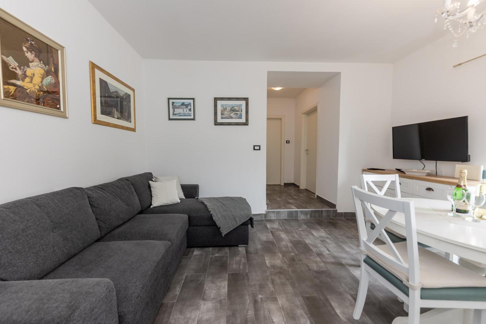 ספליט House Niko M With 6 Apartments מראה חיצוני תמונה